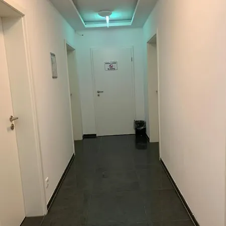 Lovely Studio West 2 Apartment *